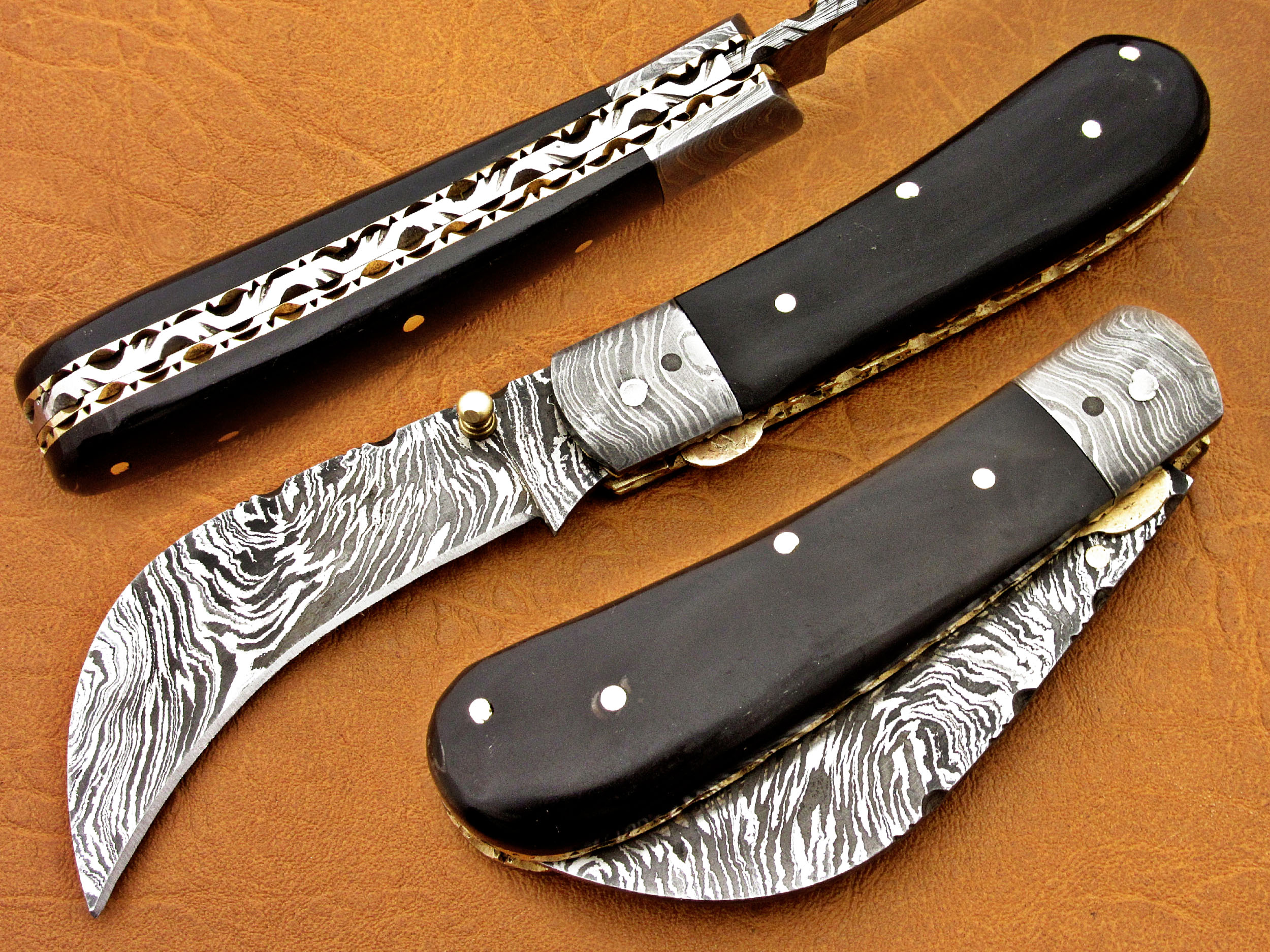 Damascus Buffalo Horn Folding knife