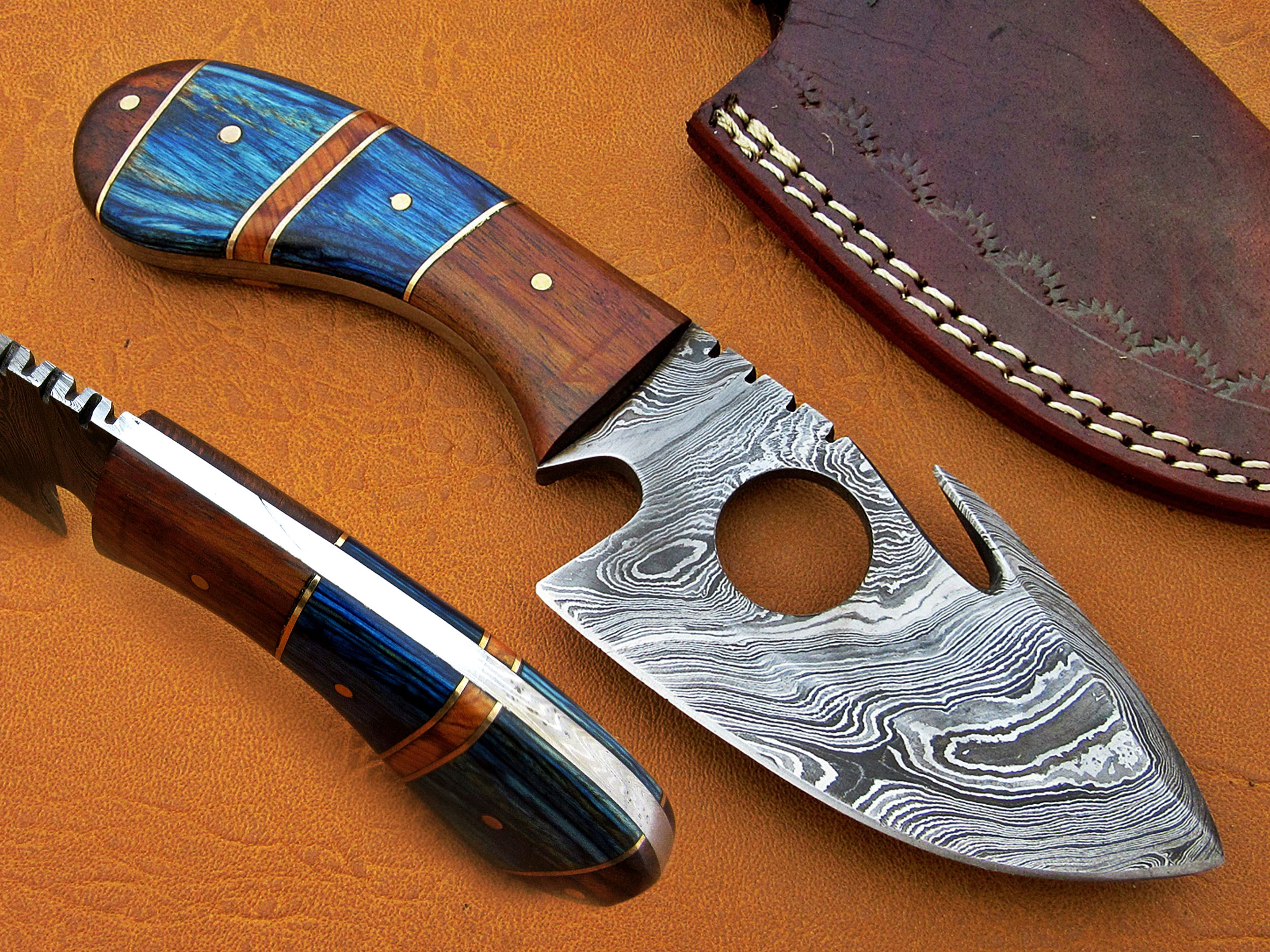 Damascus Steel Blade Gut Hook Handle Material Blue Sheet 8 Inch