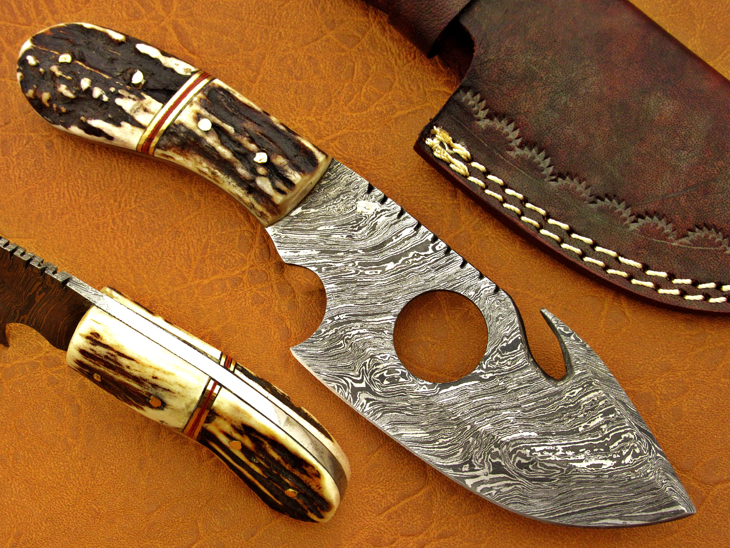 Damascus Steel Blade Gut Hook Bowie Knife 8 Inch